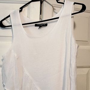 White sleeveless shirt